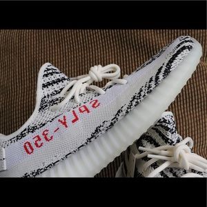 Yeezy 350 Zebra’s